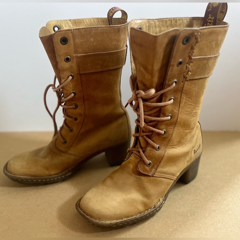 Dr. Martens Tan Heeled Boots Sz 8 (39)